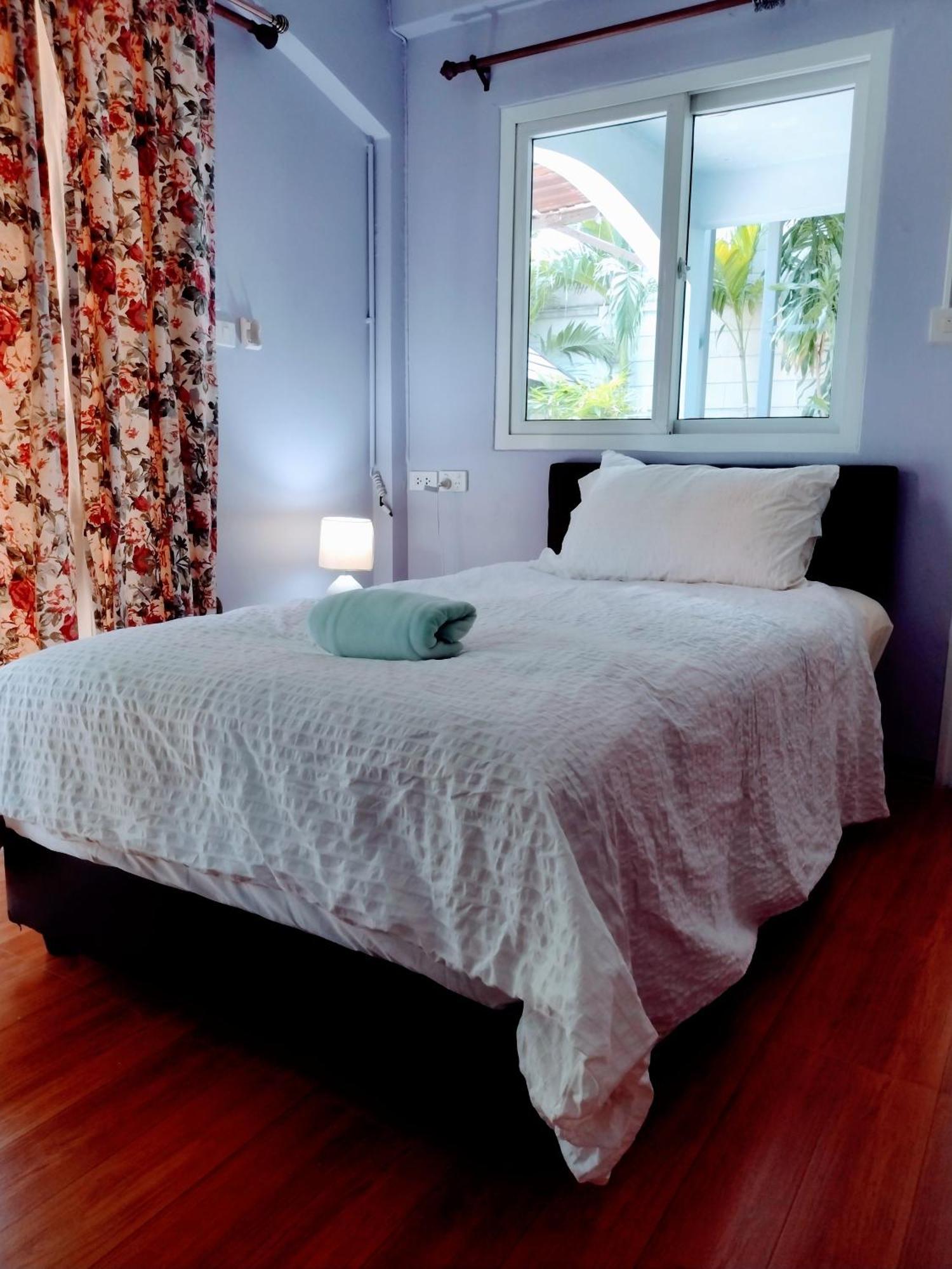 Mango Tree Guestroom Bangkok Buitenkant foto